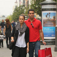 Jessica Alba and Cash Warren go shopping at The Grove | Picture 85940
